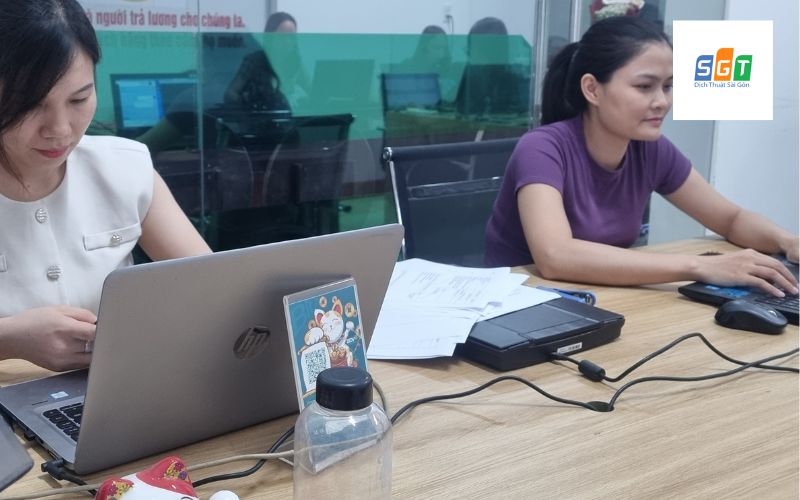 Dịch vụ dịch thuật bằng lái xe của Dịch thuật Sài Gòn giúp khách hàng dễ dàng hoàn tất thủ tục quốc tế.