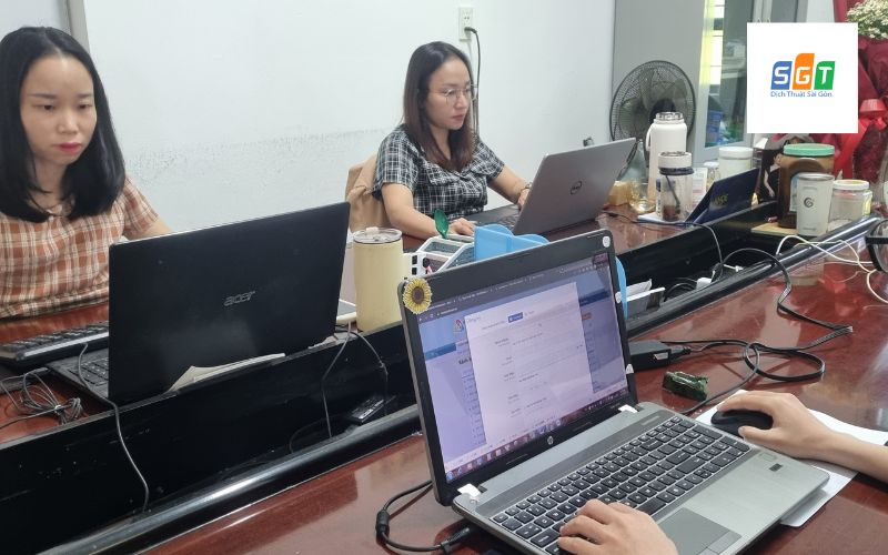 Khách hàng nên chọn đơn vị dịch thuật chuyên nghiệp cho dịch thuật giáo trình